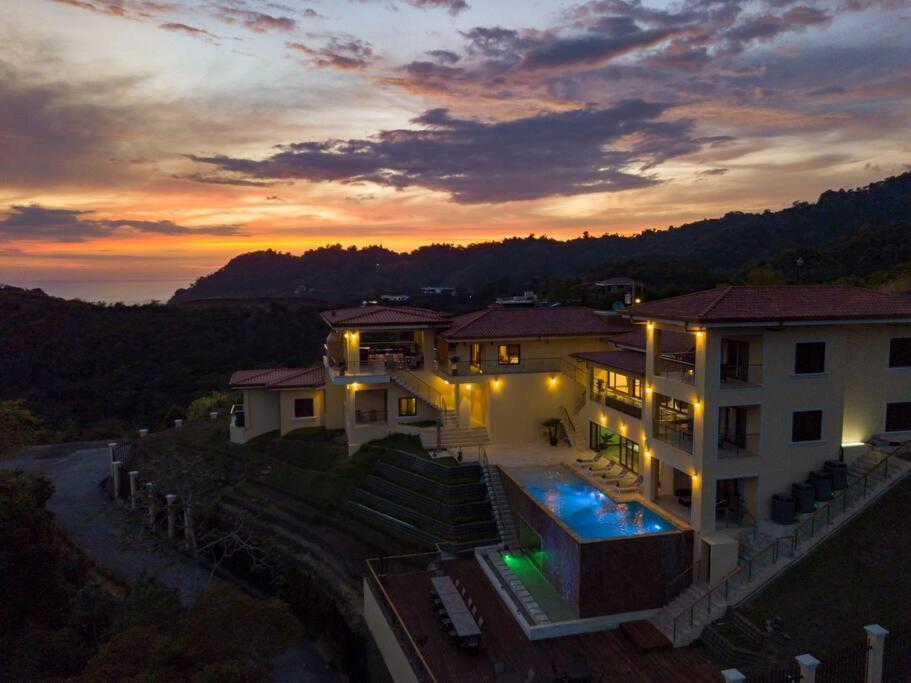 Casa Amarillo Jaco Beach Costa Rica Villa Exterior photo